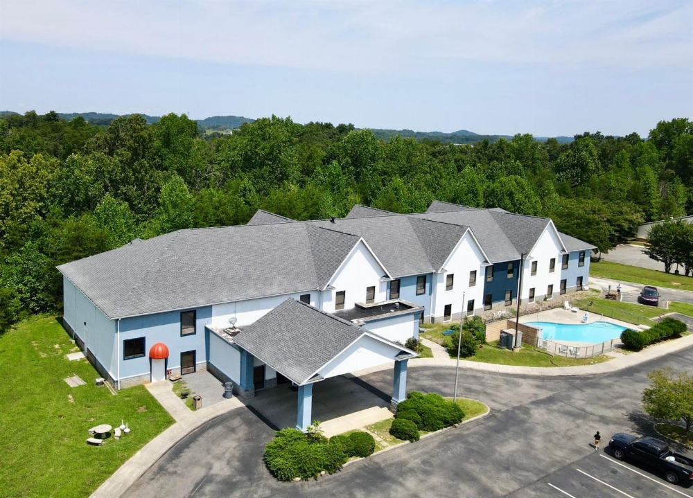 Grand Vista Hotel & Suites Main image